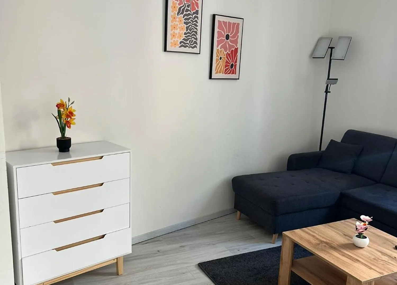 דירה קלן Modern Flat For 3 Guests Near City And Transport